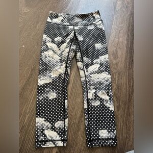 Black and White Lululemon Leggings